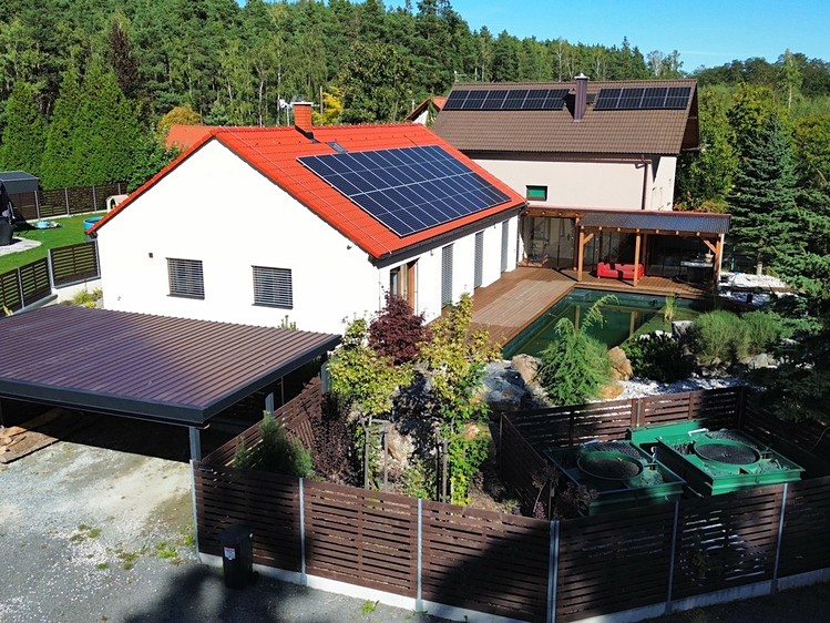 Prodej rodinného domu 115 m², pozemek 851 m² - foto 1