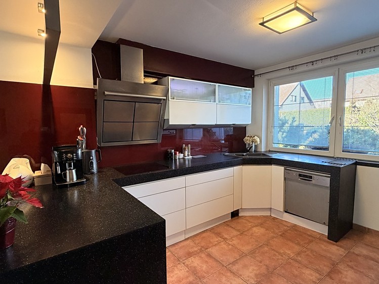 Prodej rodinného domu 240 m², pozemek 633 m² - foto 5