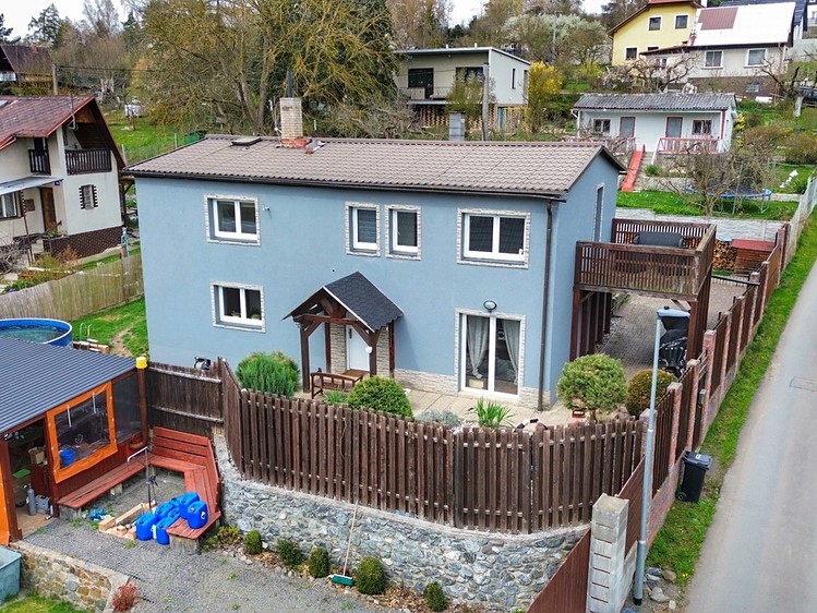 Prodej rodinného domu 130 m², pozemek 417 m² - foto 2