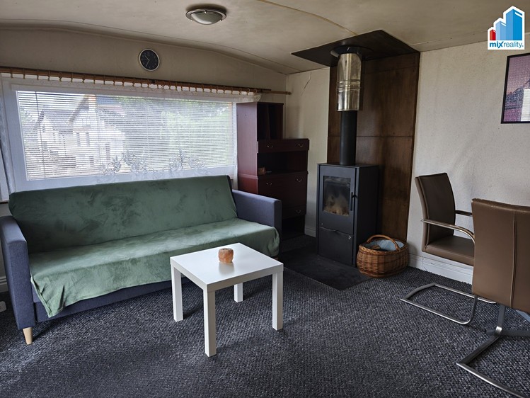 Prodej rodinného domu 46 m², pozemek 1 869 m² - foto 1