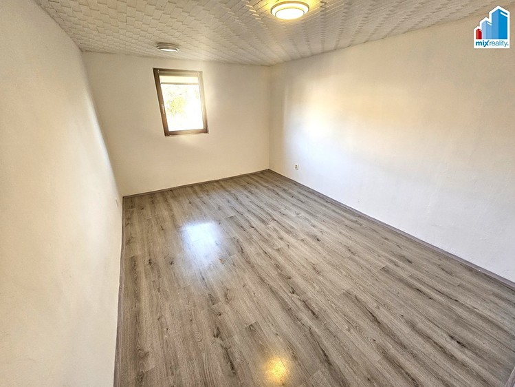 Prodej  rodinného domu 160 m², pozemek 1 126 m² - foto 8