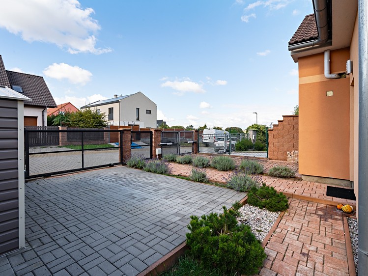 Prodej rodinného domu 159 m², pozemek 287 m² - foto 6