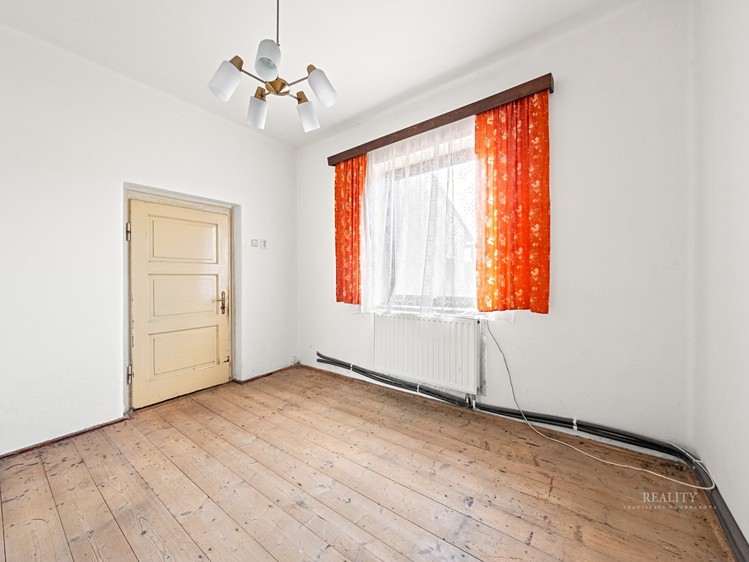 Prodej rodinného domu 100 m², pozemek 8 575 m² - foto 8