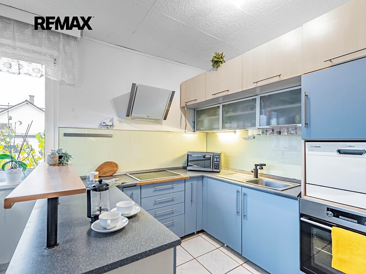 Prodej rodinného domu 300 m², pozemek 1 169 m² - foto 3