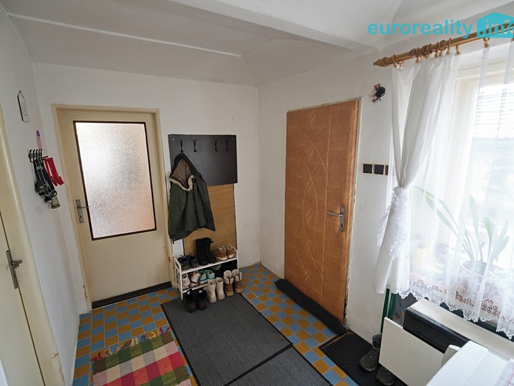Prodej rodinného domu 114 m², pozemek 570 m² - foto 4
