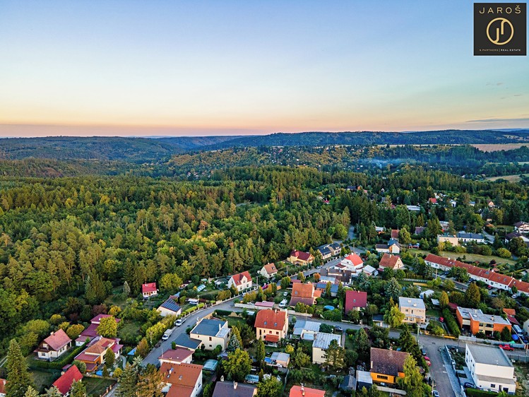 Prodej rodinného domu 400 m², pozemek 1 226 m² - foto 5