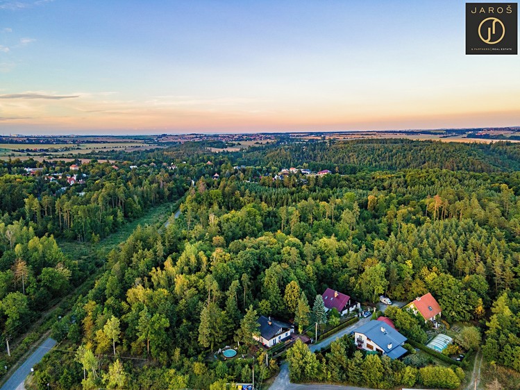 Prodej rodinného domu 400 m², pozemek 1 226 m² - foto 6