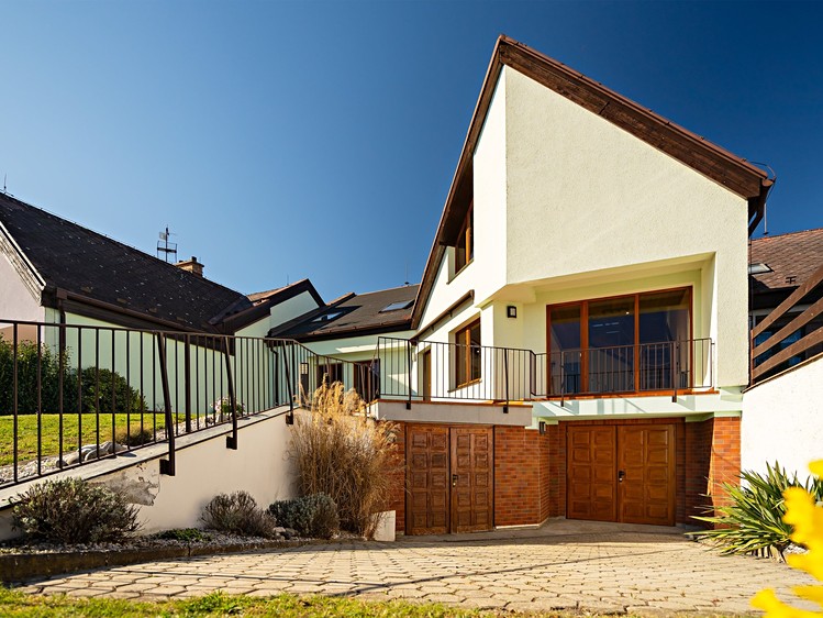 Prodej rodinného domu 306 m², pozemek 554 m² - foto 7