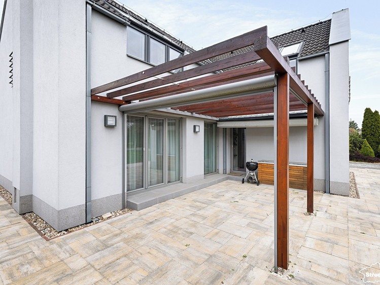 Prodej vily 230 m², pozemek 1 486 m² - foto 5