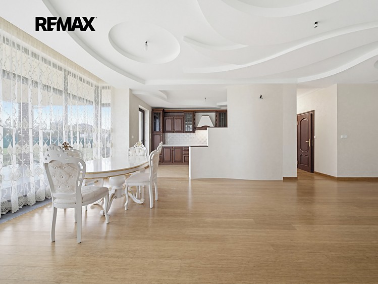 Prodej rodinného domu 363 m², pozemek 1 608 m² - foto 5