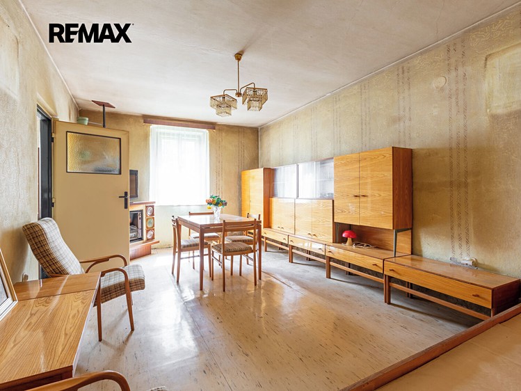 Prodej rodinného domu 217 m², pozemek 1 813 m² - foto 8