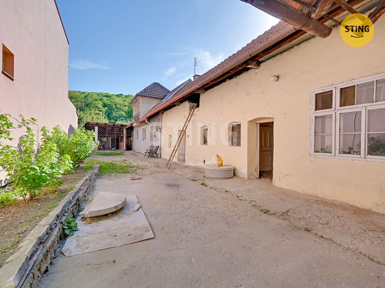 Prodej  rodinného domu 220 m², pozemek 499 m² - foto 3