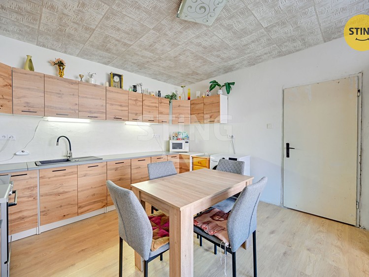 Prodej  rodinného domu 220 m², pozemek 499 m² - foto 6