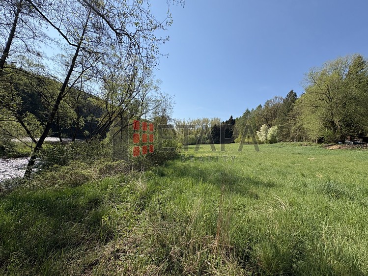 Prodej chaty 2 353 m², pozemek 2 353 m² - foto 2