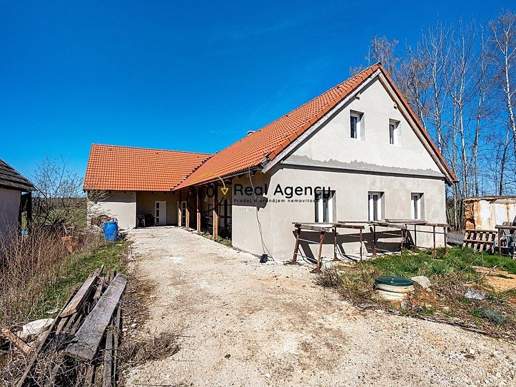 Prodej rodinného domu 346 m², pozemek 2 406 m² - foto 5