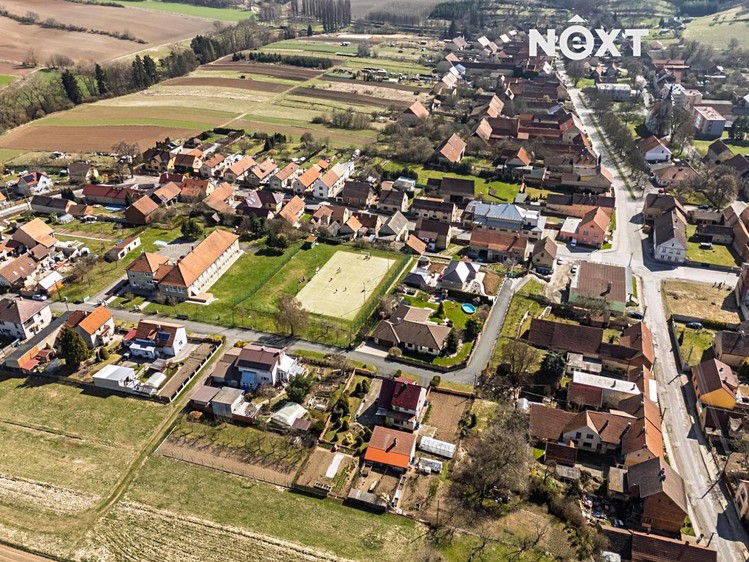 Prodej rodinného domu 206 m², pozemek 626 m² - foto 4