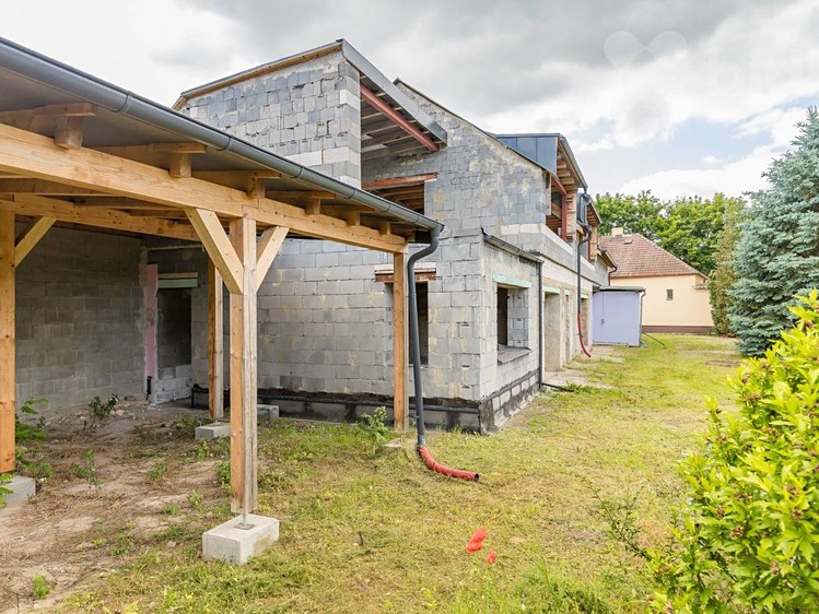 Prodej rodinného domu 346 m², pozemek 2 504 m² - foto 6