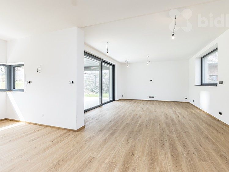 Prodej rodinného domu 203 m², pozemek 936 m² - foto 7
