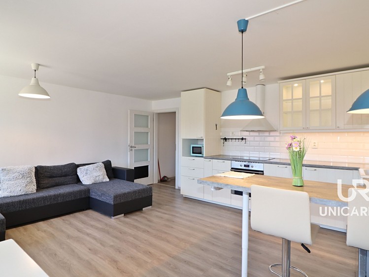 Prodej rodinného domu 418 m², pozemek 7 507 m² - foto 2