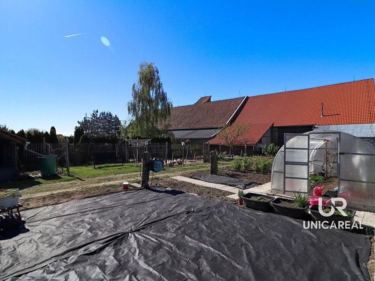 Prodej rodinného domu 418 m², pozemek 7 507 m² - foto 6