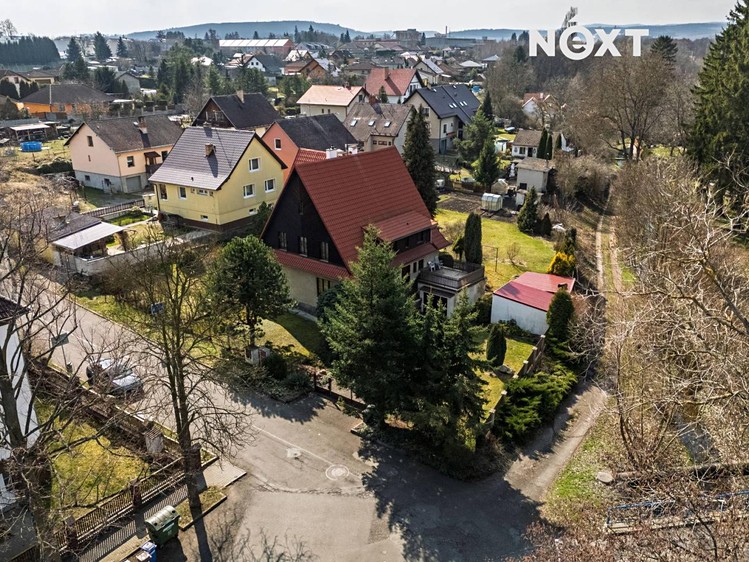 Prodej rodinného domu 261 m², pozemek 1 649 m² - foto 2