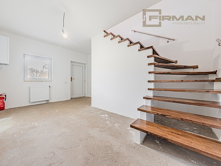 Prodej  rodinného domu 236 m², pozemek 636 m² - foto 3