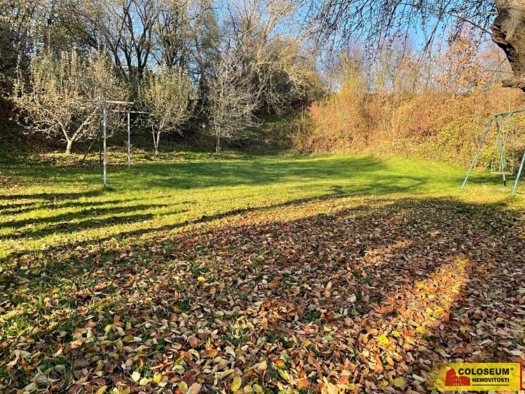 Prodej rodinného domu 120 m², pozemek 1 809 m² - foto 7