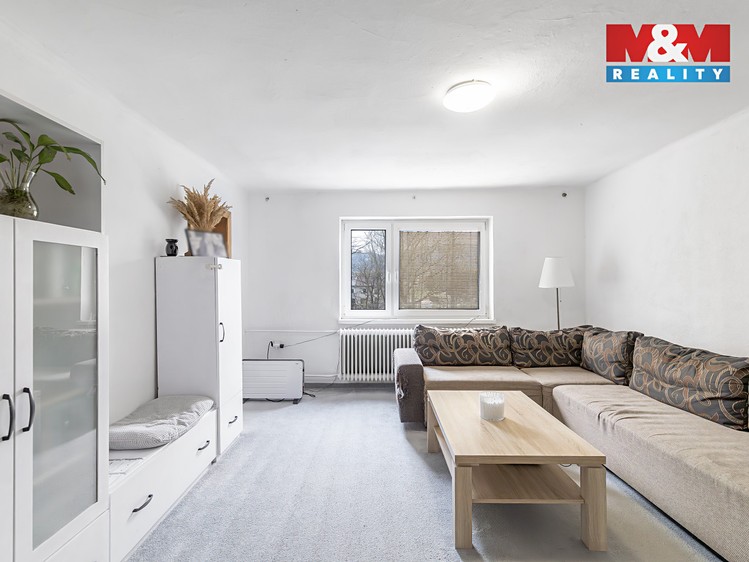 Prodej rodinného domu 217 m², pozemek 5 711 m² - foto 2
