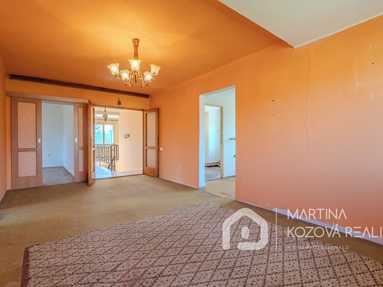 Prodej rodinného domu 200 m², pozemek 1 395 m² - foto 2