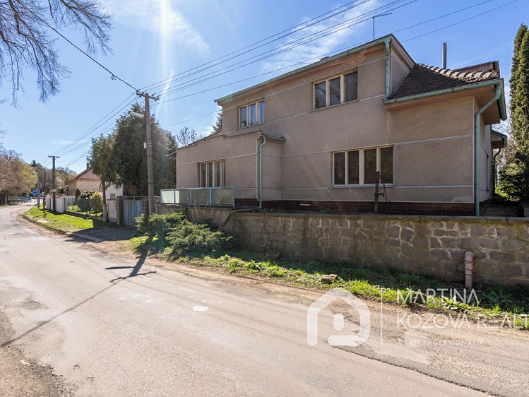 Prodej rodinného domu 200 m², pozemek 1 395 m² - foto 7