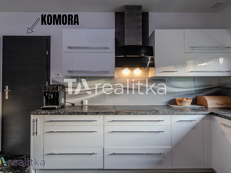 Prodej rodinného domu 130 m², pozemek 1 649 m² - foto 6