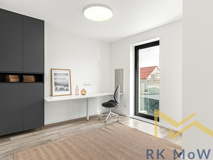 Prodej rodinného domu 141 m², pozemek 678 m² - foto 3