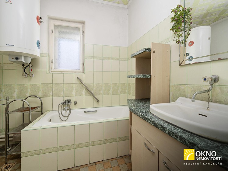 Prodej  rodinného domu 250 m², pozemek 610 m² - foto 6