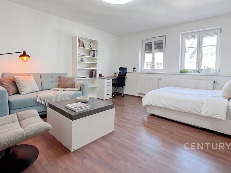 Prodej rodinného domu 216 m², pozemek 192 m² - foto 3