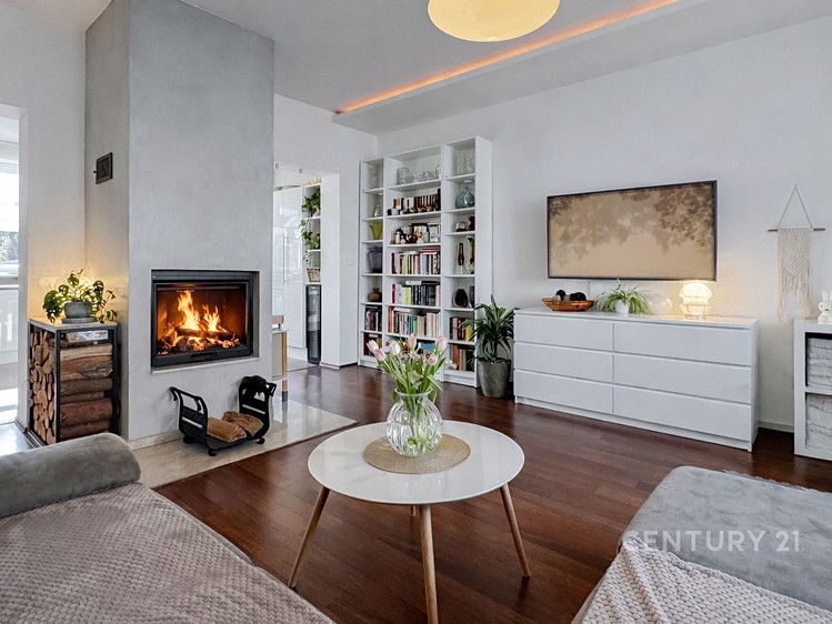 Prodej rodinného domu 216 m², pozemek 192 m² - foto 4