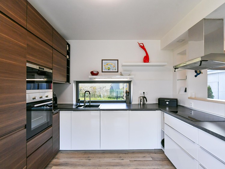 Prodej  rodinného domu 160 m², pozemek 660 m² - foto 5