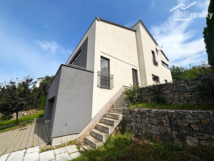 Prodej vily 477 m², pozemek 2 960 m² - foto 4