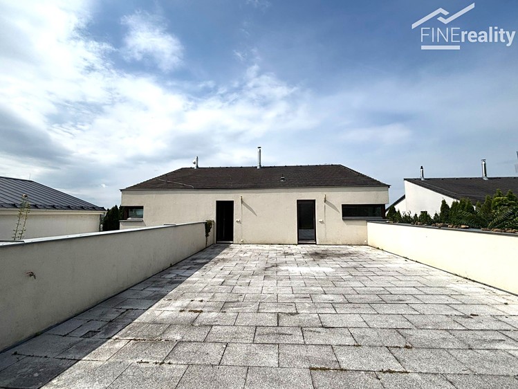 Prodej vily 477 m², pozemek 2 960 m² - foto 8