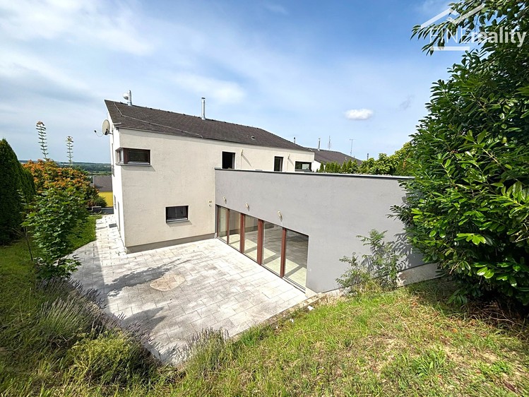 Prodej vily 477 m², pozemek 2 960 m² - foto 5