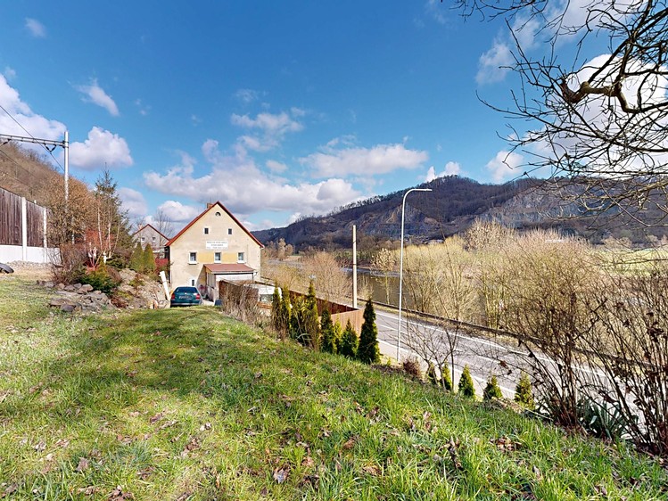 Prodej rodinného domu 313 m², pozemek 2 261 m² - foto 4