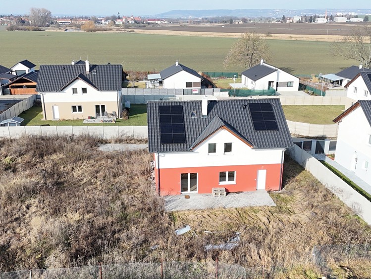 Dražba rodinného domu 146 m², pozemek 1 075 m² - foto 4