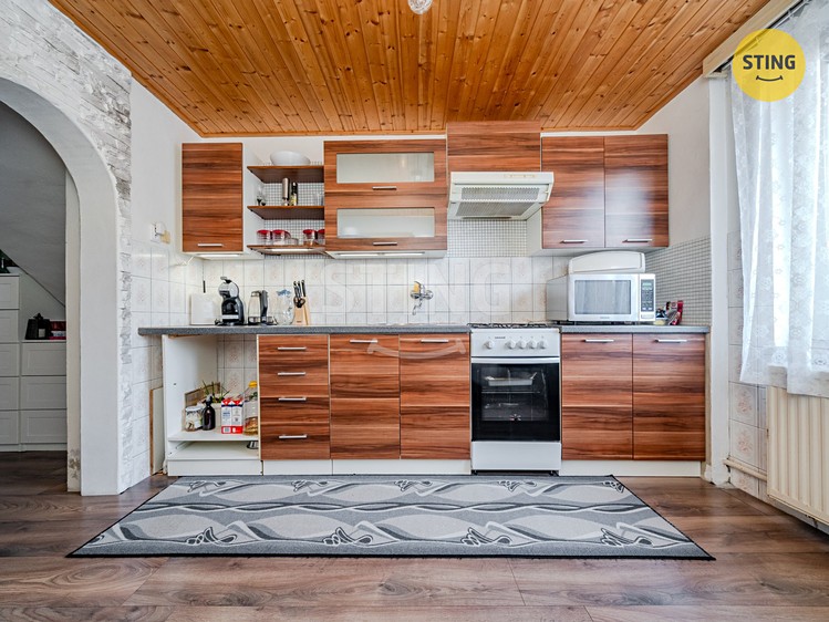 Prodej  rodinného domu 150 m², pozemek 1 219 m² - foto 3
