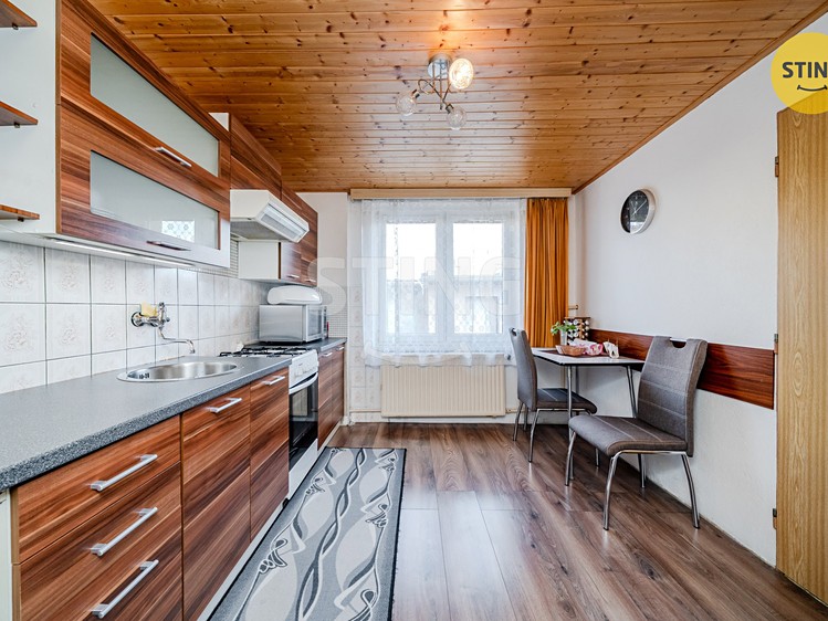 Prodej  rodinného domu 150 m², pozemek 1 219 m² - foto 4
