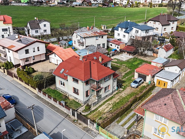 Prodej rodinného domu 235 m², pozemek 800 m² - foto 2