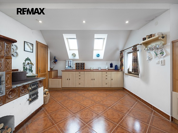 Prodej rodinného domu 121 m², pozemek 638 m² - foto 4