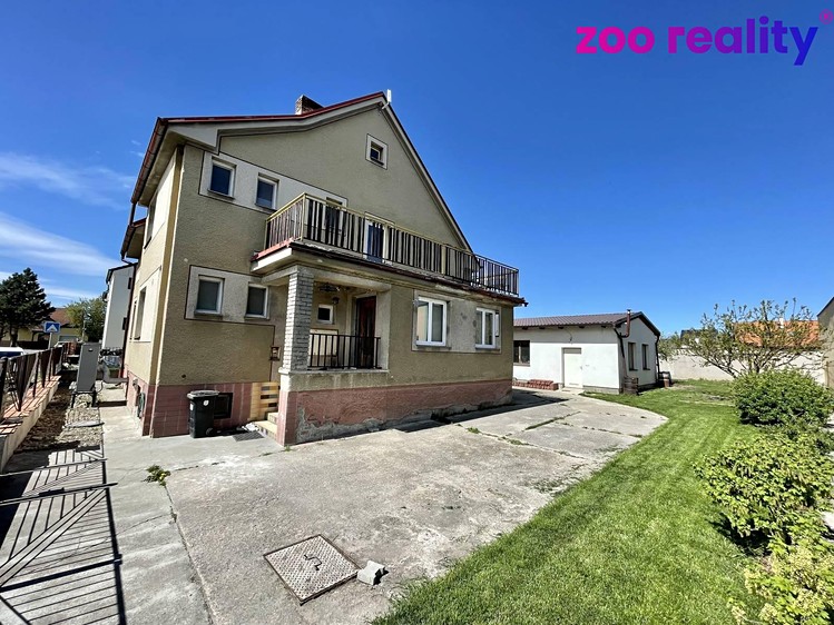 Prodej vícegeneračního domu 228 m², pozemek 800 m² - foto 2