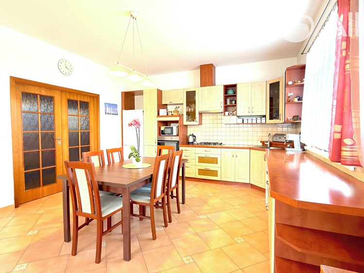 Prodej  rodinného domu 93 m², pozemek 922 m² - foto 6