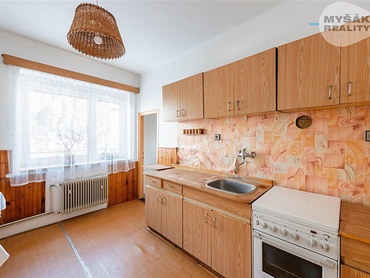 Prodej rodinného domu 150 m², pozemek 674 m² - foto 4