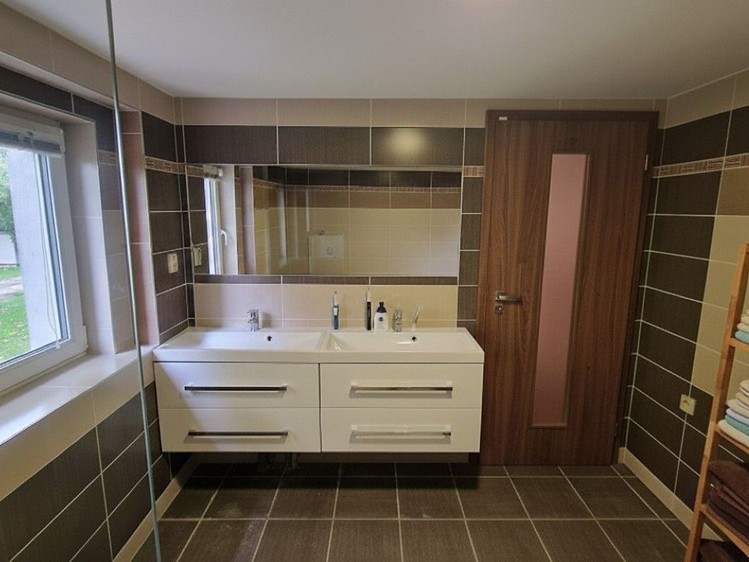 Prodej rodinného domu 75 m², pozemek 647 m² - foto 2