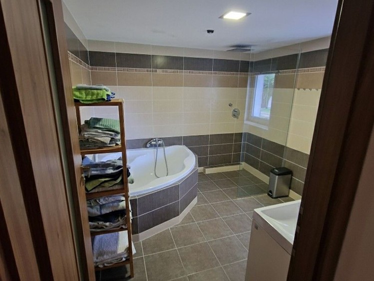 Prodej rodinného domu 75 m², pozemek 647 m² - foto 8
